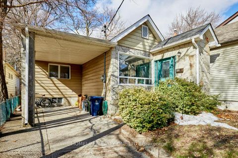 Photo 2 at 262 Glebemount Avenue, East York, Toronto