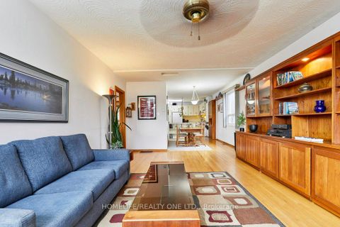 Photo 7 at 262 Glebemount Avenue, East York, Toronto