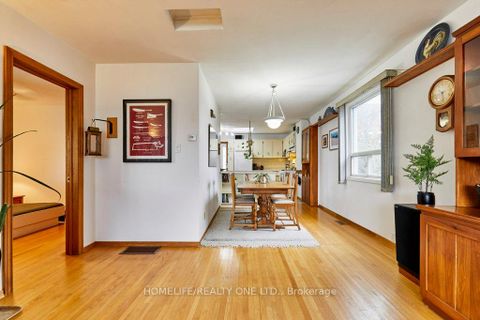 Photo 8 at 262 Glebemount Avenue, East York, Toronto