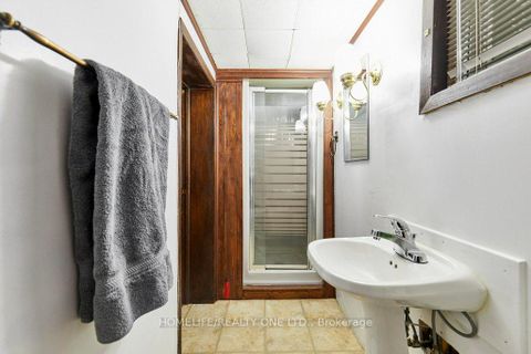 Photo 32 at 262 Glebemount Avenue, East York, Toronto