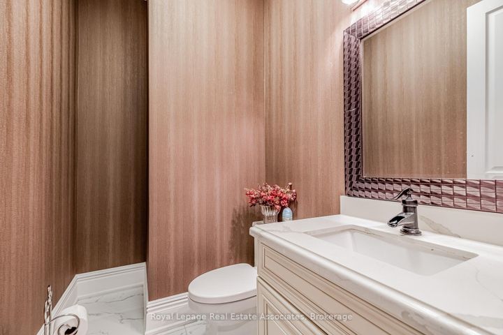 Photo 10 at 96 Elmcrest Road, West Deane, Toronto