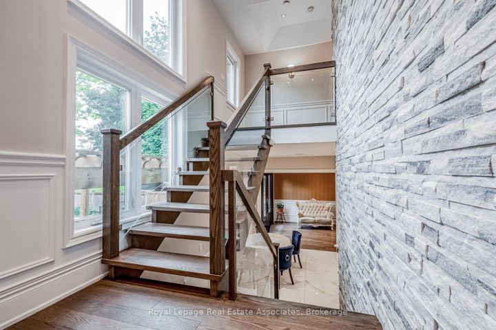 Photo 19 at 96 Elmcrest Road, West Deane, Toronto