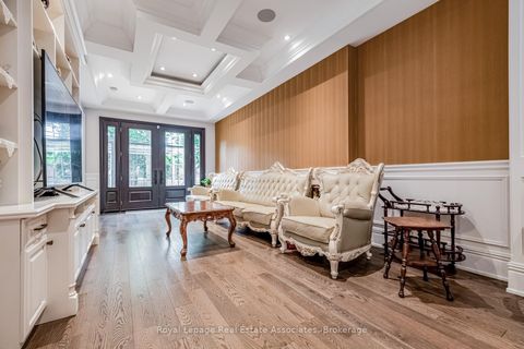 Photo 7 at 96 Elmcrest Road, West Deane, Toronto