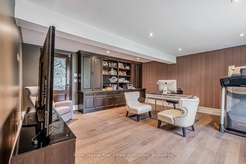 Photo 11 at 96 Elmcrest Road, West Deane, Toronto