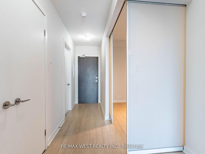 Photo 6 at 602 - 10 Park Lawn Road, Mimico, Toronto