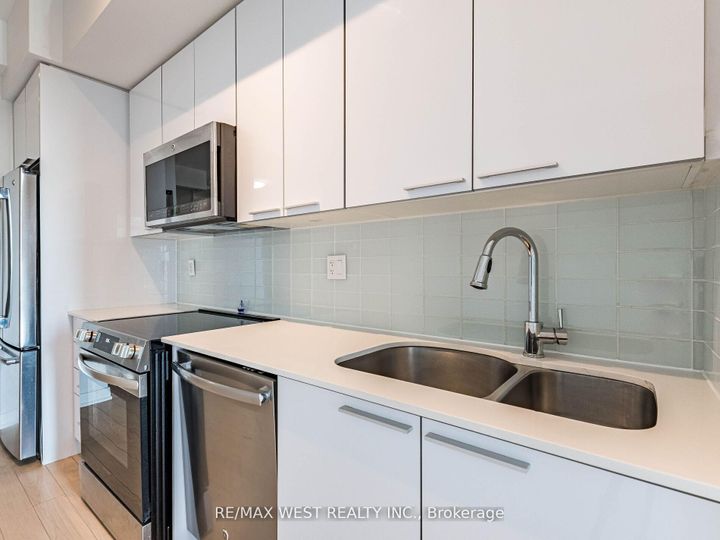 Photo 15 at 602 - 10 Park Lawn Road, Mimico, Toronto