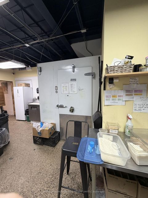 Photo 5 at 2631 Yonge Street, Mount Pleasant East, Toronto