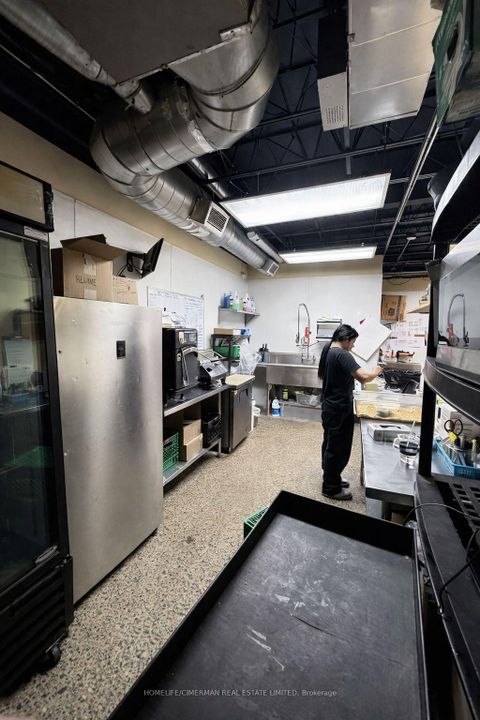 Photo 31 at 2631 Yonge Street, Mount Pleasant East, Toronto