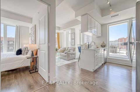 Photo 7 at 805 - 68 Merton Street, Mount Pleasant West, Toronto