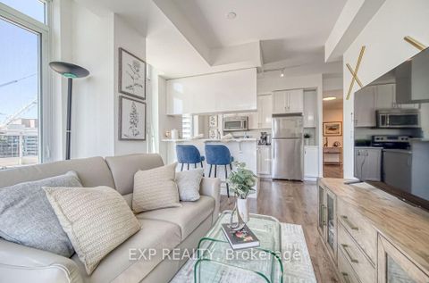 Photo 17 at 805 - 68 Merton Street, Mount Pleasant West, Toronto