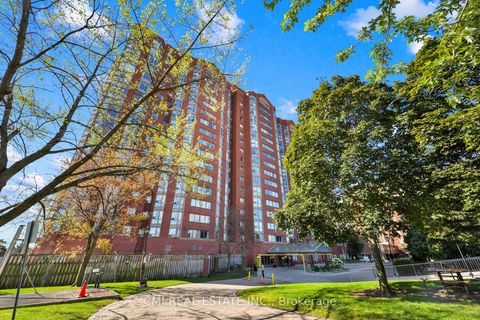 Photo 2 at 1510 - 2466 Eglinton Avenue E, Eglinton East, Toronto