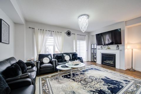 Photo 15 at 34 Haskins Crescent, Keswick South, Georgina