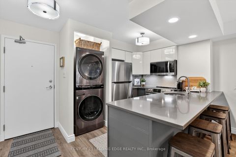 Photo 6 at 903 - 801 King Street W, Niagara, Toronto