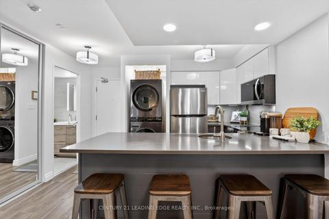 Photo 10 at 903 - 801 King Street W, Niagara, Toronto