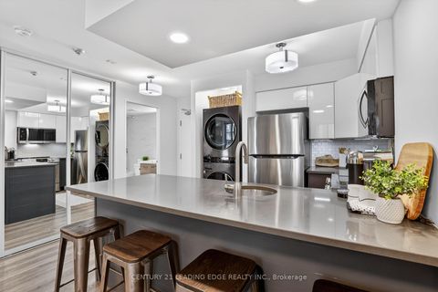 Photo 11 at 903 - 801 King Street W, Niagara, Toronto