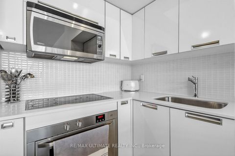 Photo 4 at 3206 - 33 Charles Street E, Yonge Corridor, Toronto