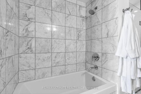 Photo 14 at 3206 - 33 Charles Street E, Yonge Corridor, Toronto