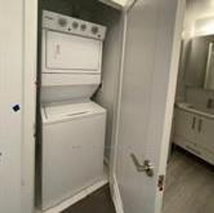 Photo 2 at #1206 - 105 Oneida Crescent, Langstaff, Richmond Hill