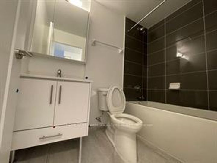 Photo 3 at #1206 - 105 Oneida Crescent, Langstaff, Richmond Hill