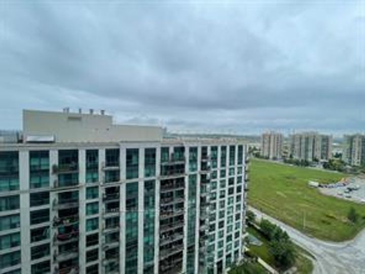 Photo 12 at #1206 - 105 Oneida Crescent, Langstaff, Richmond Hill