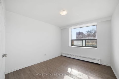 Photo 7 at 302 - 921 Midland Avenue, Eglinton East, Toronto