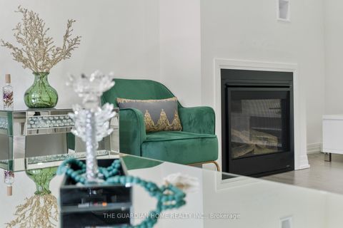 Photo 8 at 50 Cryderman Lane, Bowmanville, Clarington