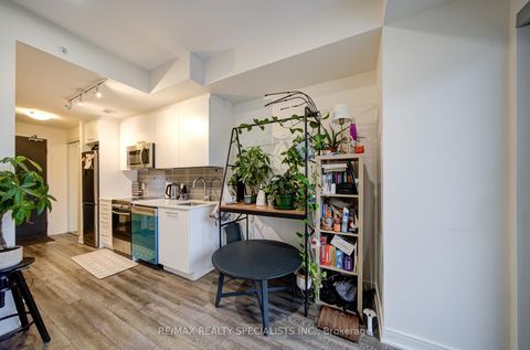 Photo 14 at 505 - 1 Neighbourhood Lane, Queensway, Toronto