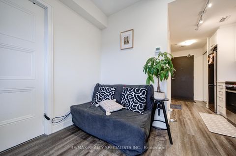 Photo 16 at 505 - 1 Neighbourhood Lane, Queensway, Toronto