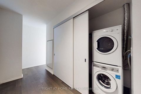 Photo 18 at 905 - 5 Soudan Avenue, Mount Pleasant West, Toronto