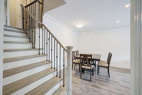 Photo 5 at 64 Rakewood Crescent, L'Amoreaux, Toronto