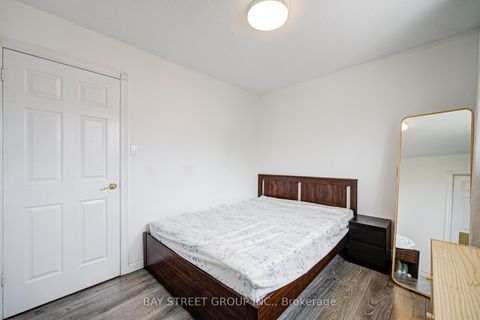 Photo 29 at 64 Rakewood Crescent, L'Amoreaux, Toronto