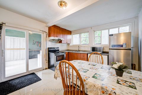 Photo 34 at 64 Rakewood Crescent, L'Amoreaux, Toronto