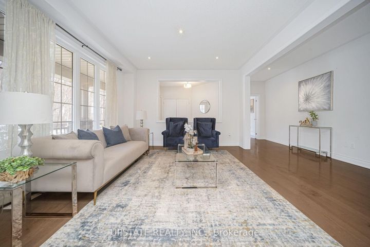 Photo 5 at 11 Mistyglen Crescent, Credit Valley, Brampton