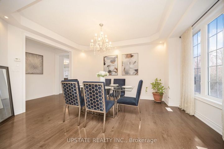 Photo 7 at 11 Mistyglen Crescent, Credit Valley, Brampton