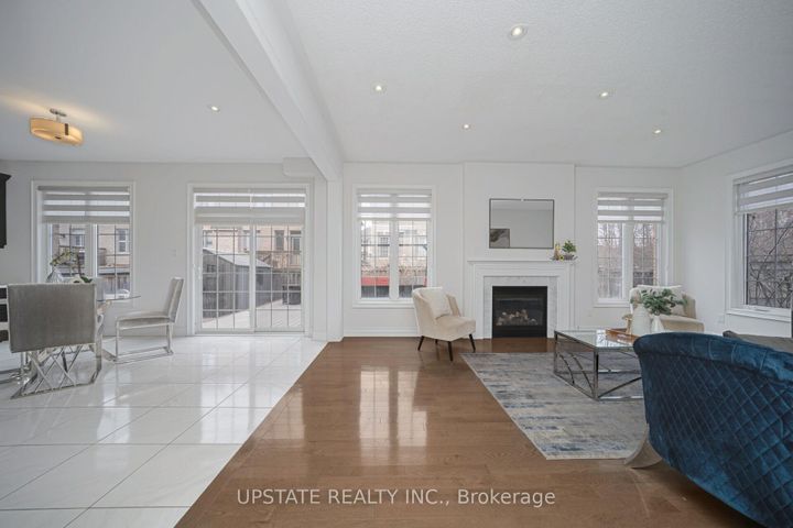 Photo 9 at 11 Mistyglen Crescent, Credit Valley, Brampton