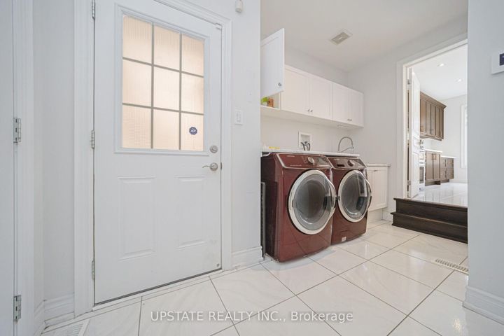 Photo 18 at 11 Mistyglen Crescent, Credit Valley, Brampton