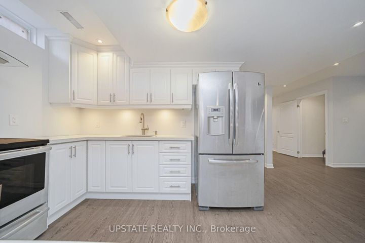 Photo 37 at 11 Mistyglen Crescent, Credit Valley, Brampton