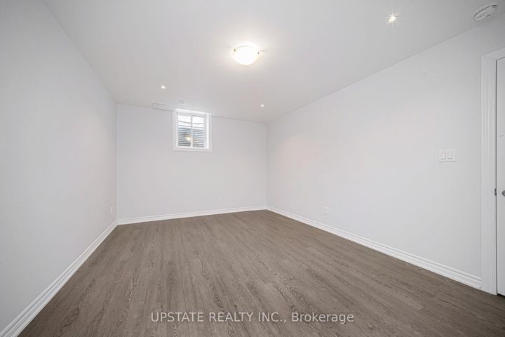 Photo 38 at 11 Mistyglen Crescent, Credit Valley, Brampton