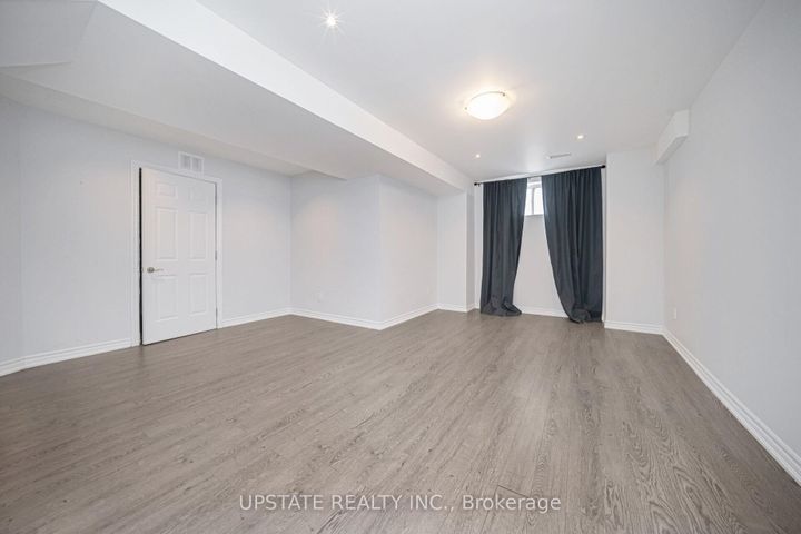 Photo 40 at 11 Mistyglen Crescent, Credit Valley, Brampton