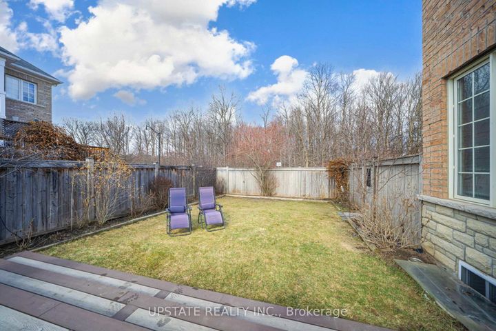 Photo 42 at 11 Mistyglen Crescent, Credit Valley, Brampton