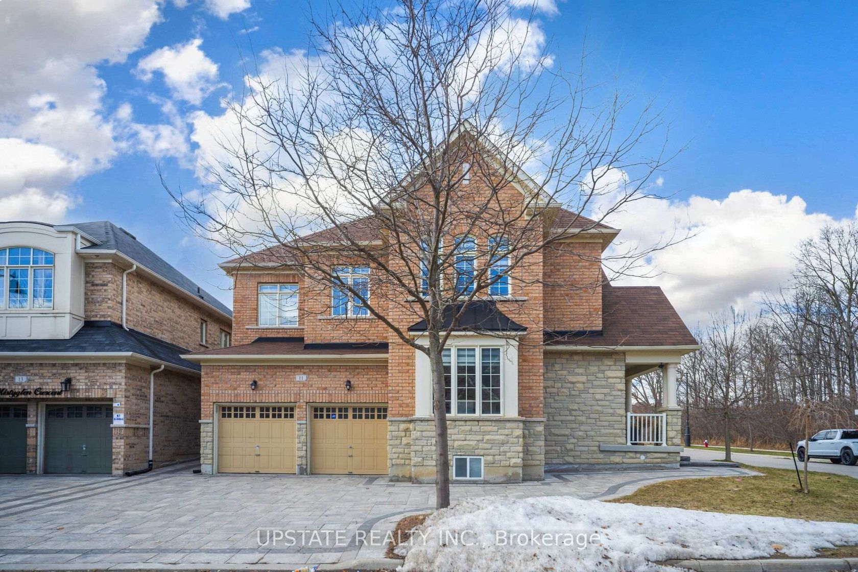 11 Mistyglen Crescent, Credit Valley, Brampton 2