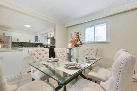 Photo 7 at 92 Lewis Drive, Central Newmarket, Newmarket