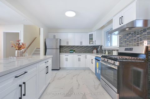 Photo 12 at 92 Lewis Drive, Central Newmarket, Newmarket