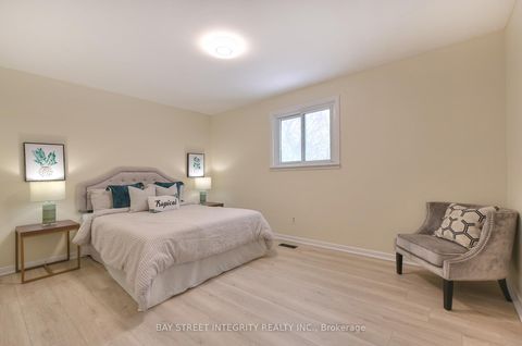 Photo 13 at 92 Lewis Drive, Central Newmarket, Newmarket