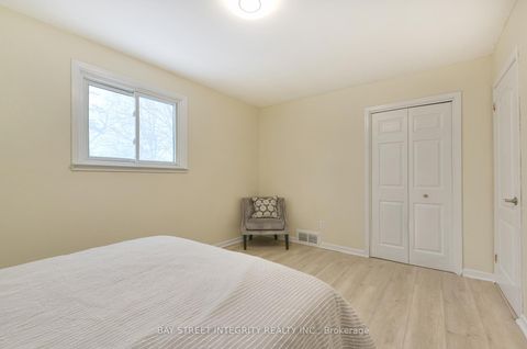 Photo 14 at 92 Lewis Drive, Central Newmarket, Newmarket