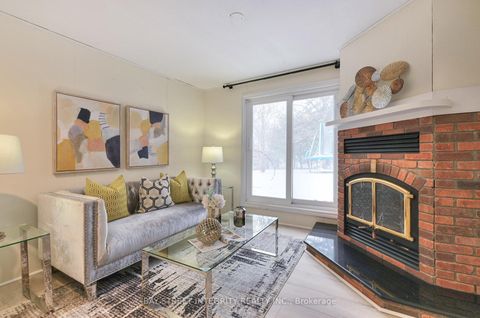 Photo 22 at 92 Lewis Drive, Central Newmarket, Newmarket