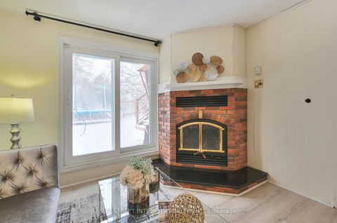 Photo 23 at 92 Lewis Drive, Central Newmarket, Newmarket