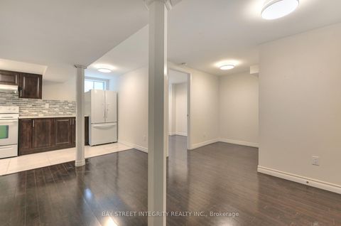 Photo 24 at 92 Lewis Drive, Central Newmarket, Newmarket