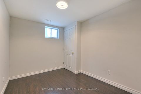 Photo 28 at 92 Lewis Drive, Central Newmarket, Newmarket