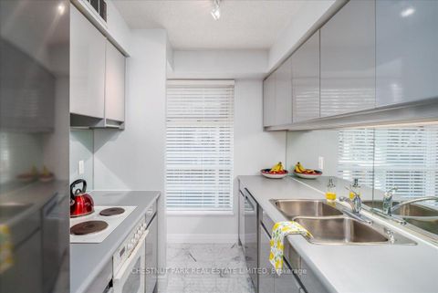 Photo 11 at 1401 - 50 Lombard Street, Yonge Corridor, Toronto